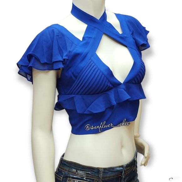 [NEW] Nasty Gal Choker Flutter Sleeve Halter Crop Top - Picture 3 of 14
